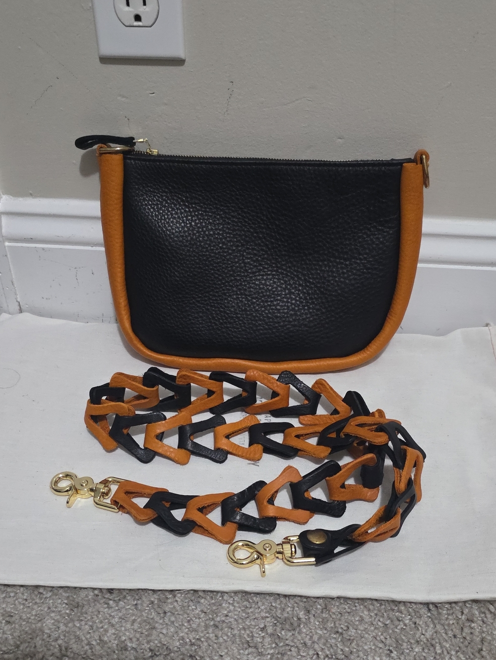 KMM & Co Leather Medium Crossbody and Chain Link Strap Black Orange Tan Bag Fall